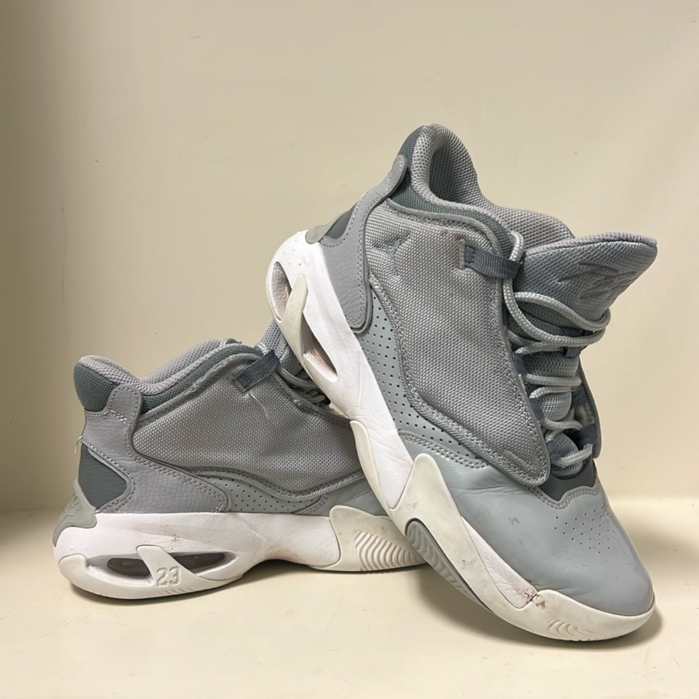 Air Jordan Mid Sneakers